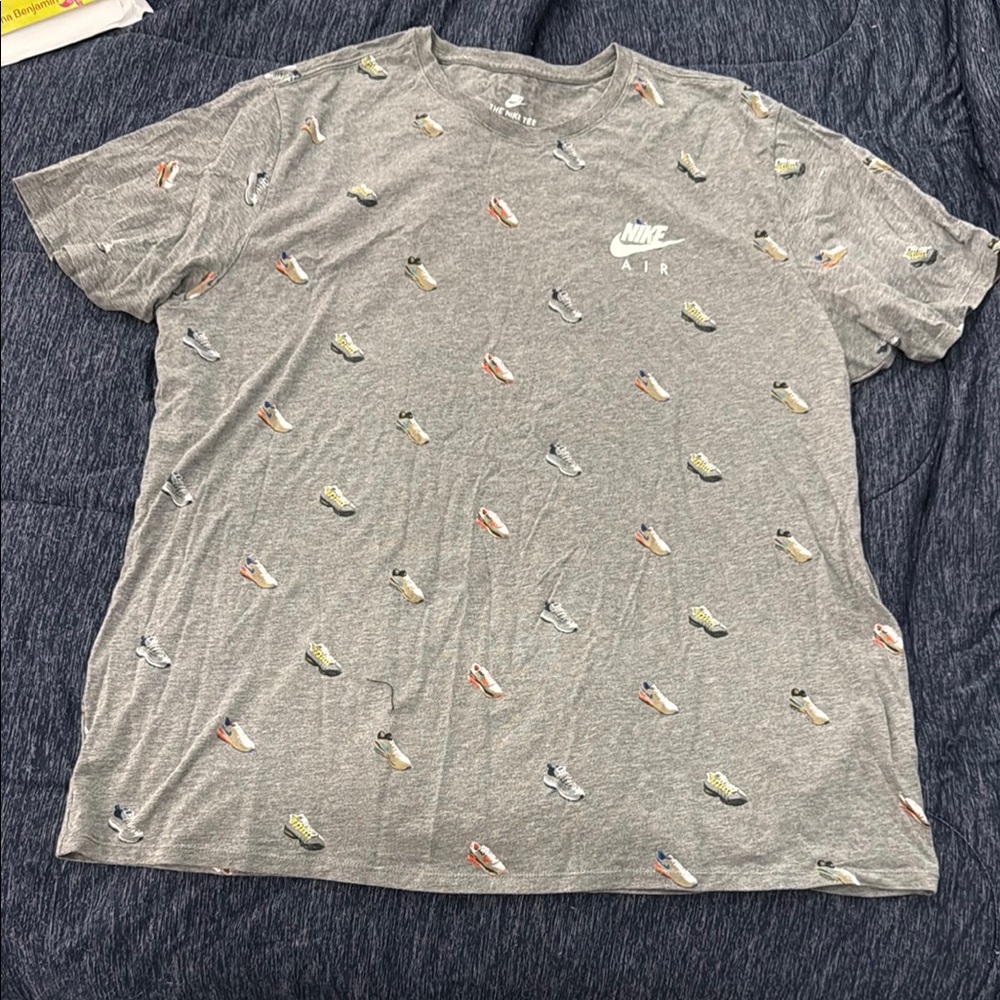 Nike Gray Short Sleeve Tee Air Max Shoe All Over Print